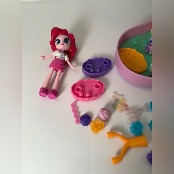 MLP Mini World Magic Compact Creation Bridlewood Forest Playset And Extras - Picture 3 of 5